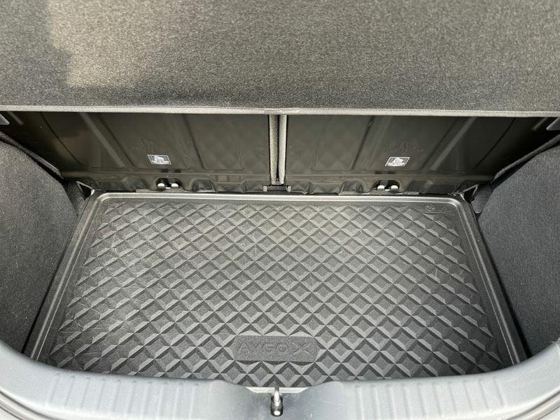 Toyota Aygo X 1.5 HYBRID 115 Icon CVT