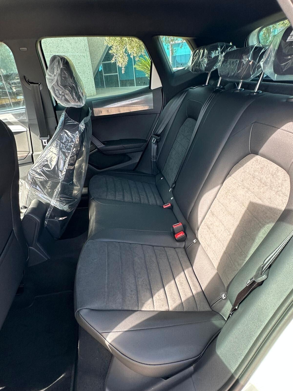 SEAT Arona 1.0 FR DSG offerta T-Stock prezzo imperdibile