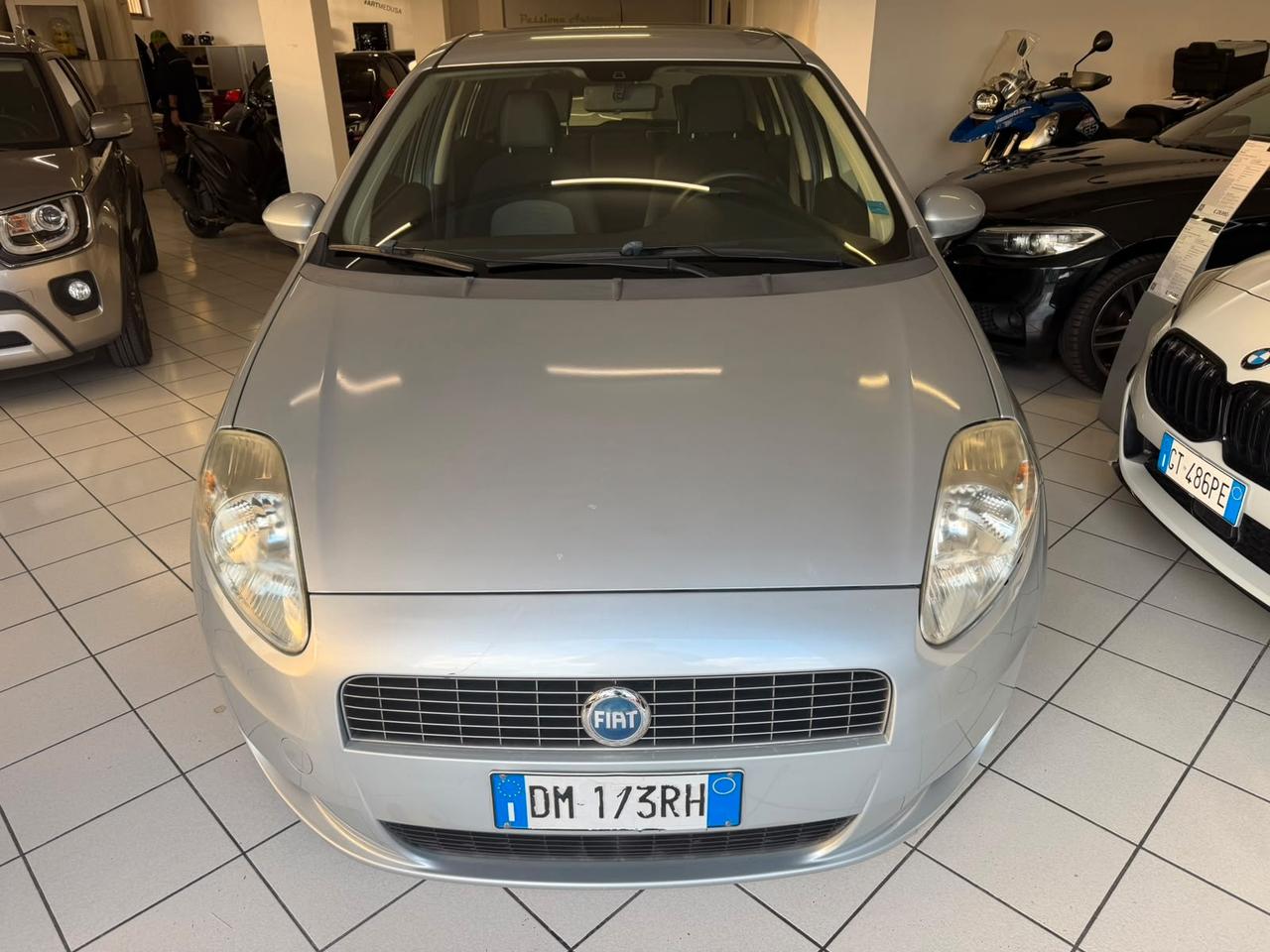 Fiat Punto 1.2 Dynamic 65cv 5p NEOPATENTATI
