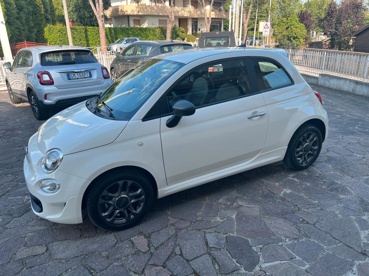 Fiat 500 1.0 Hybrid Connect