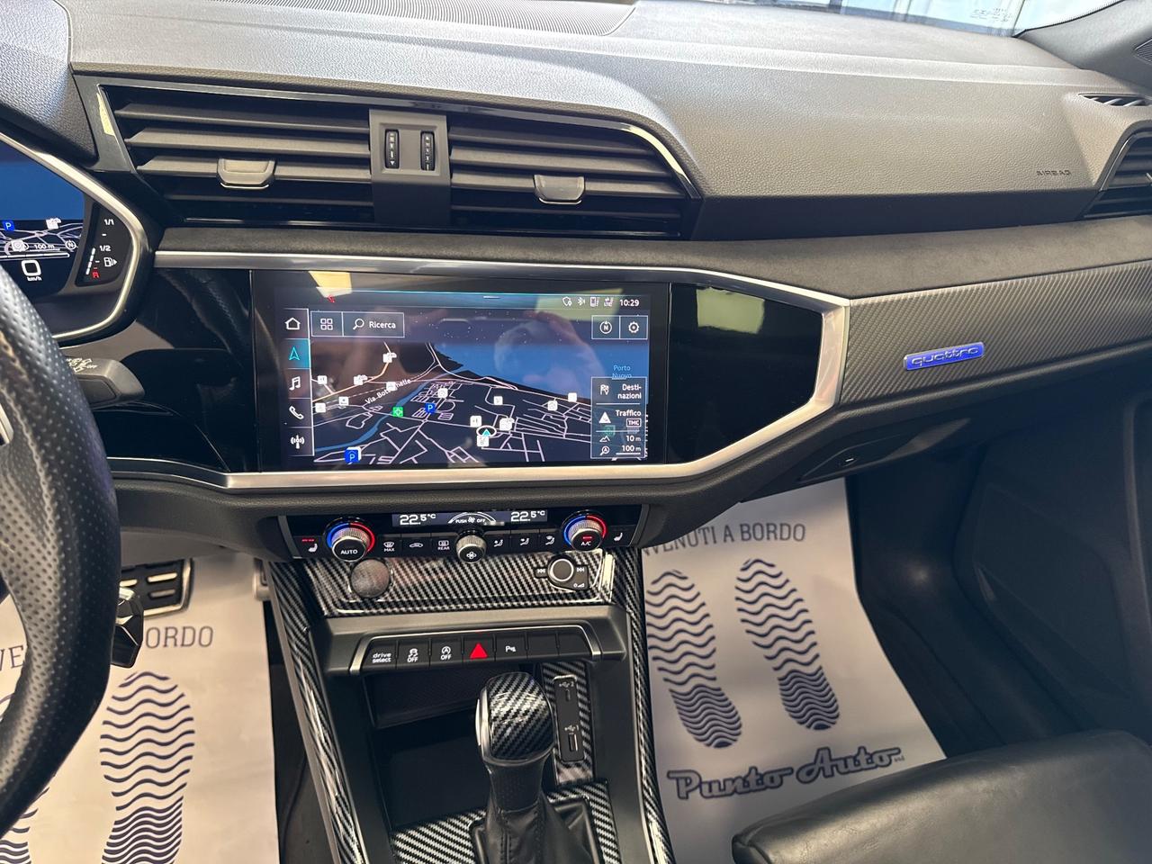 Audi Q3 RS quattro S tronic