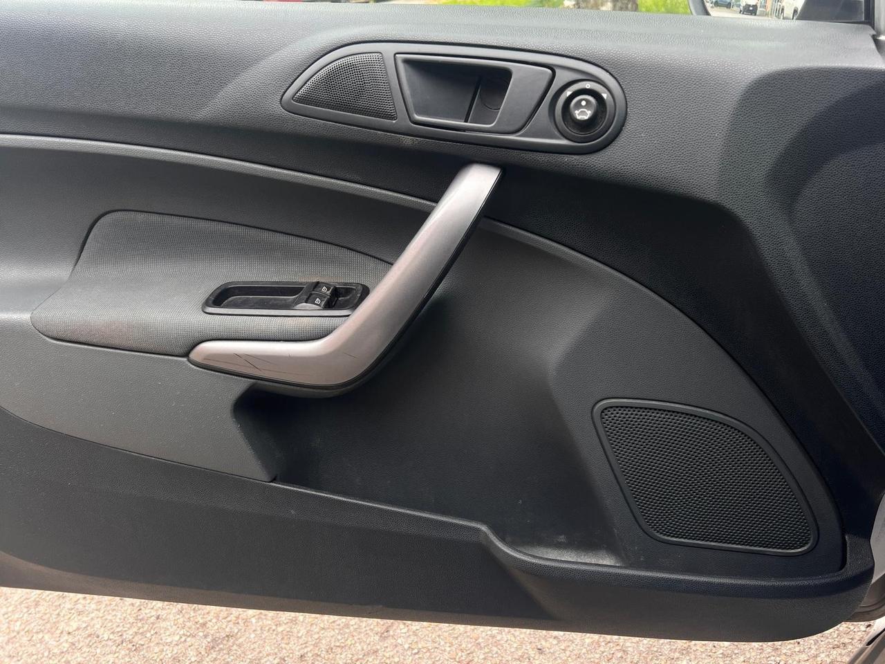 Ford Fiesta Fiesta 1.4 3 porte Bz.- GPL