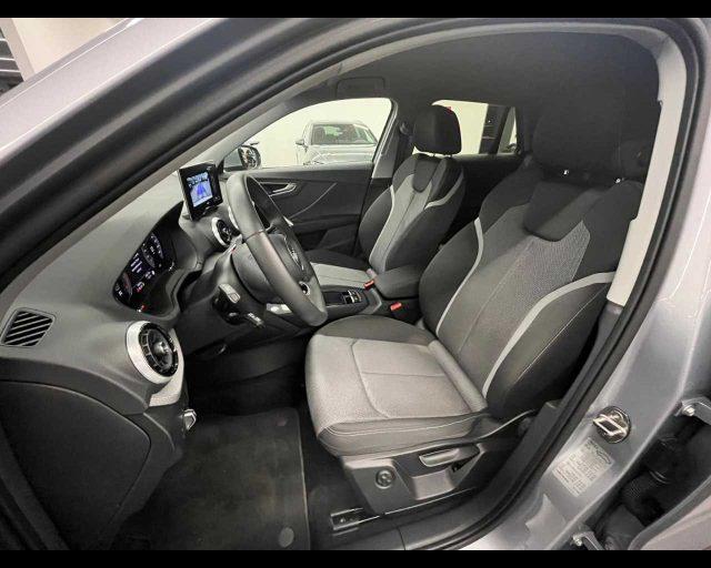 AUDI Q2 35 TFSI S tronic Business Advanced