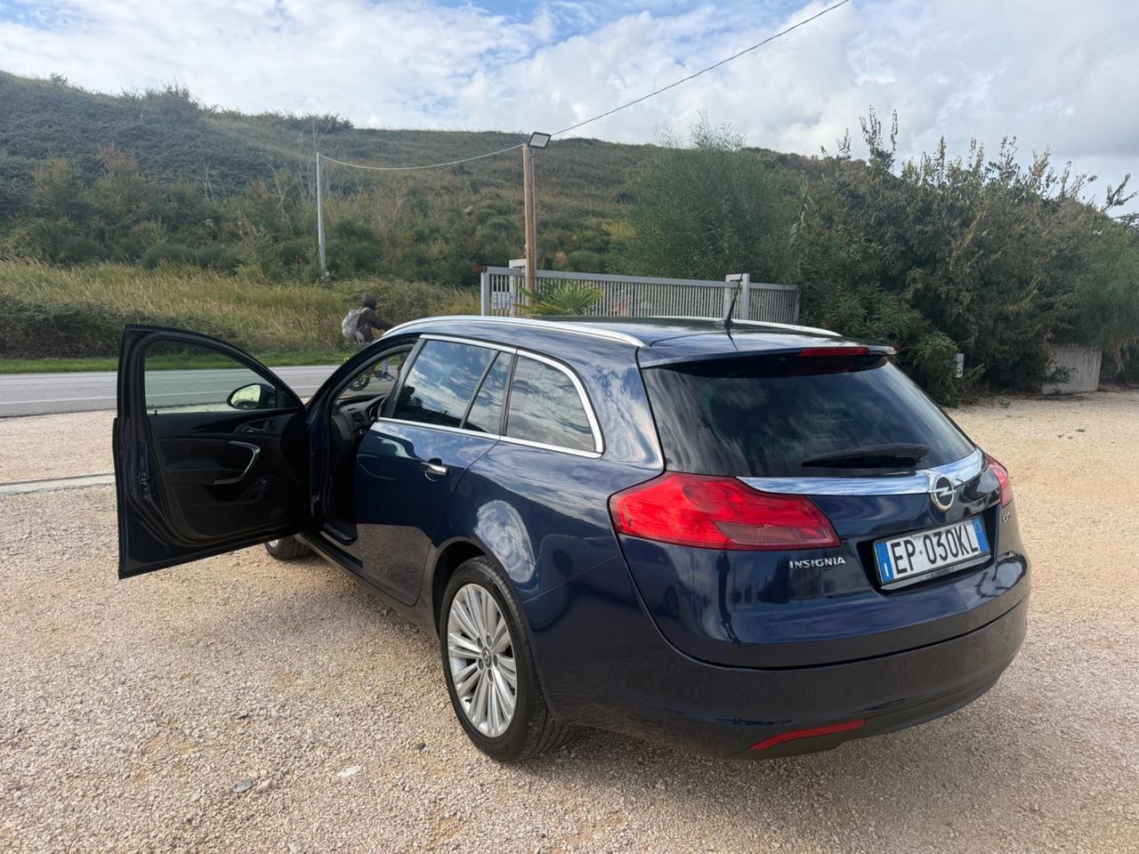 Opel Insignia 2.0 AUTOMATICA 2.990€