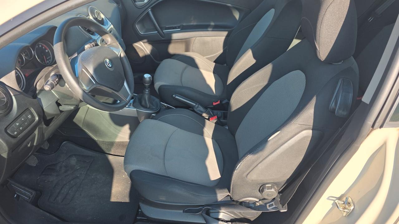 Alfa Romeo MiTo 1.4 78 CV Distinctive Sport Pack