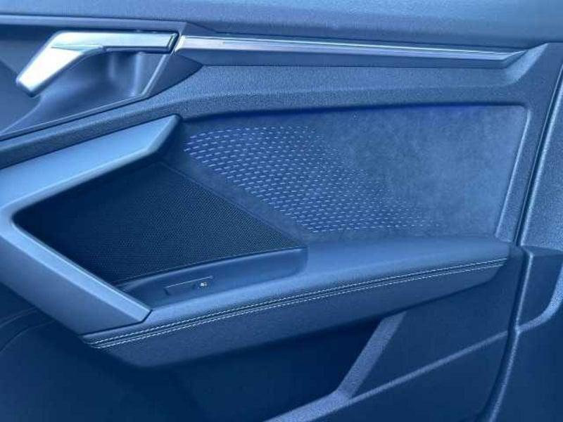 Audi A3 IV 2024 allstreet 1.5 tfsi mhev Identity Contrast 150cv s-tronic