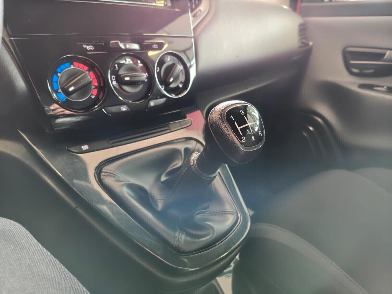 Lancia Ypsilon 1.3 MJT 16V 80 CV 5 porte S&S Platinum
