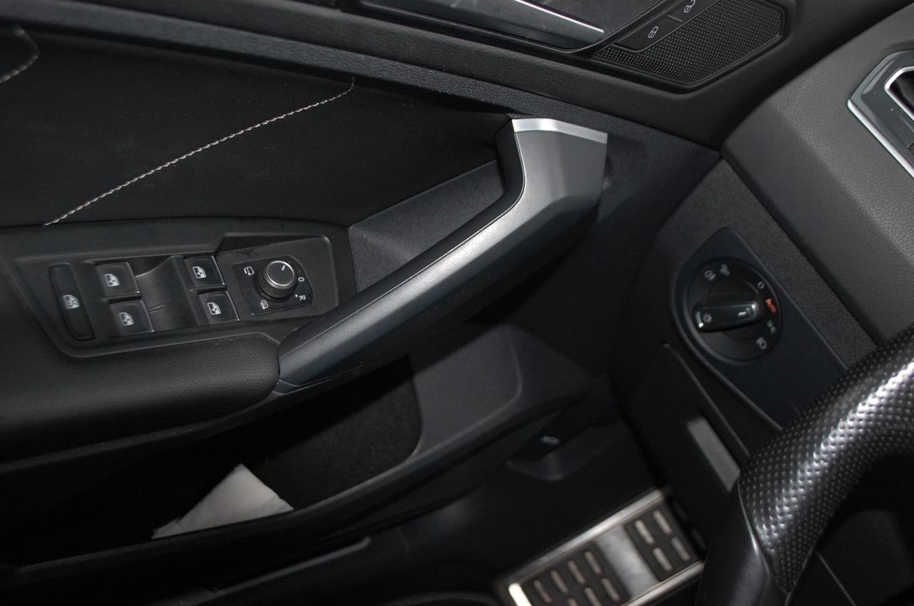 Volkswagen Tiguan 2.0 tdi R-Line 150CV dsg Uff Italy Navi Virtual