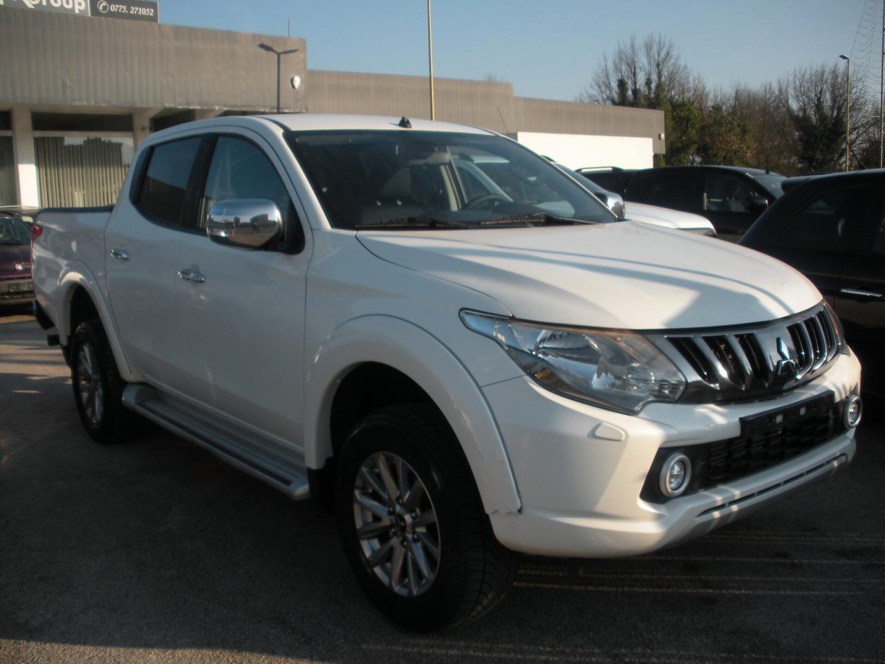 Mitsubishi L200 2.4 DI-D/181CV Double Cab Intense Hp Mivec SDA