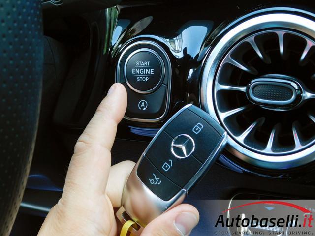 MERCEDES-BENZ GLA 200 D PREMIUM 8G-DCT 150CV, PACCHETTO LUXURY
