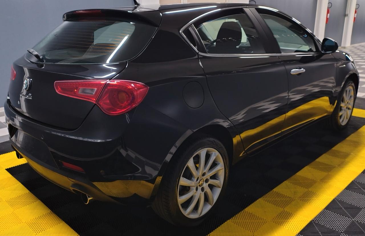 Alfa Romeo Giulietta 2.0 JTDm-2 140 CV Exclusive