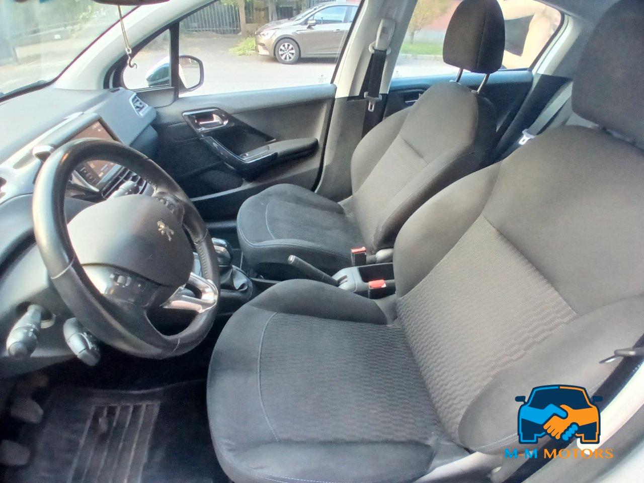 Peugeot 208 5 Porte 208 5p 1.2 puretech Signature s&s 82cv