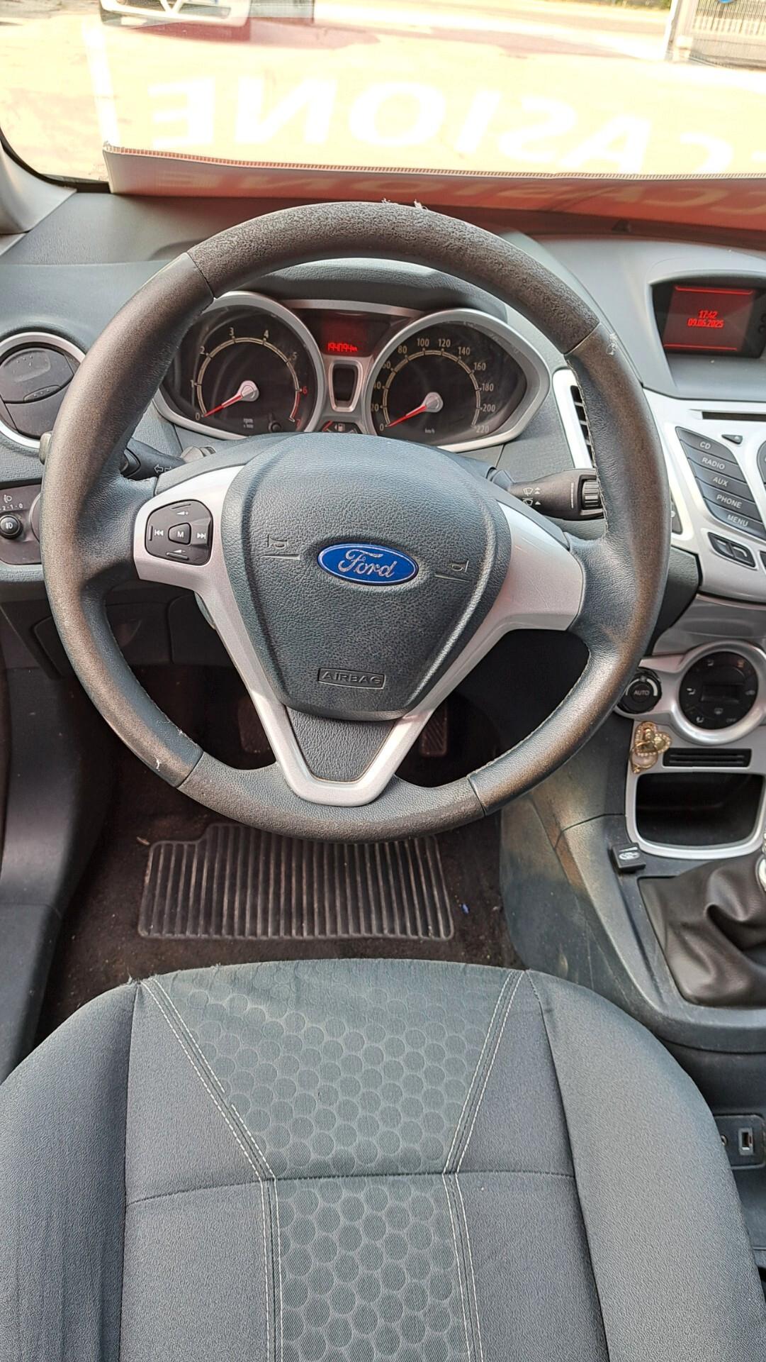 Ford Fiesta 1.2 82CV 3 porte Titanium