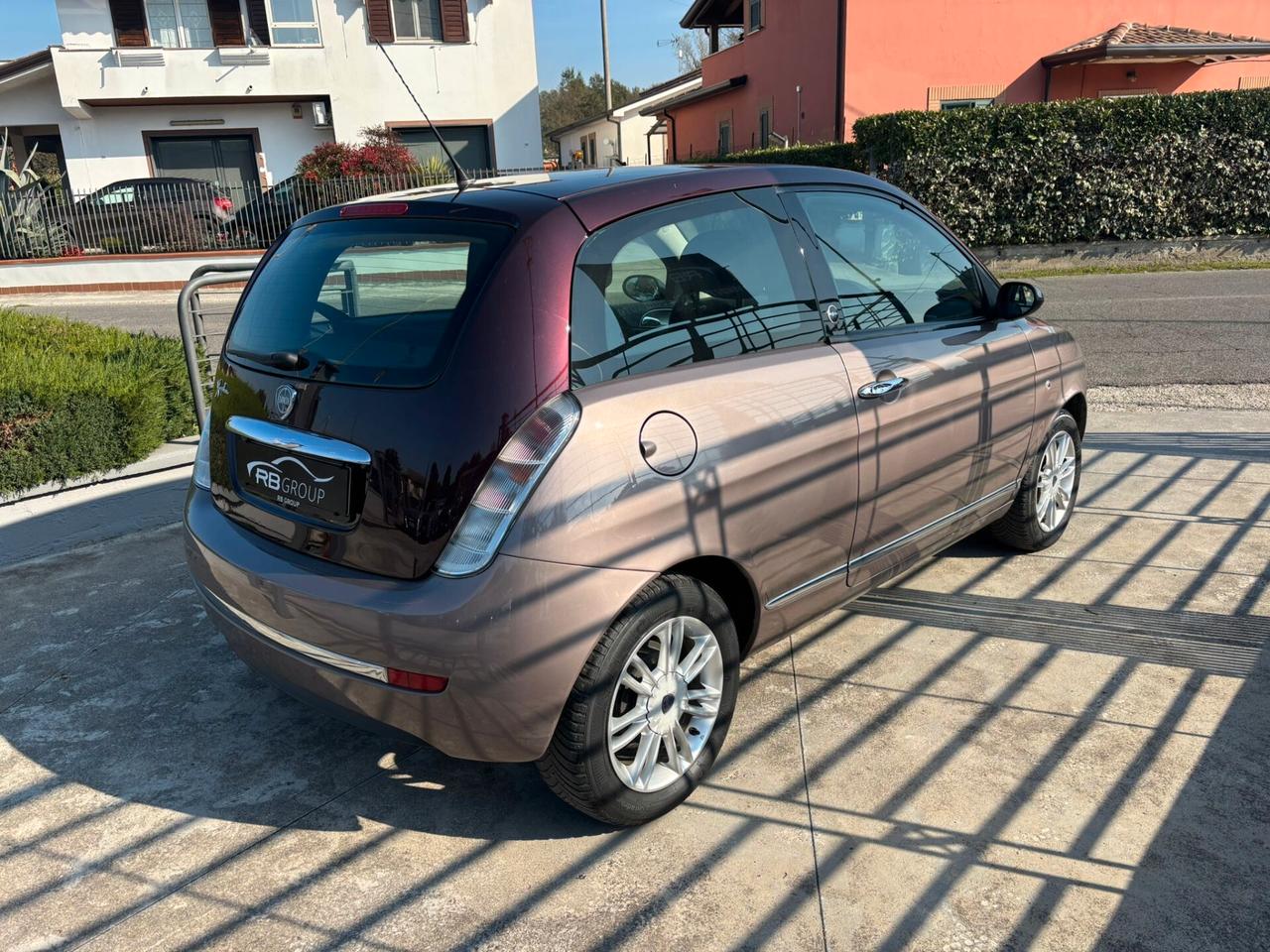 Lancia Ypsilon 1.4 Platino Ecochic GPL