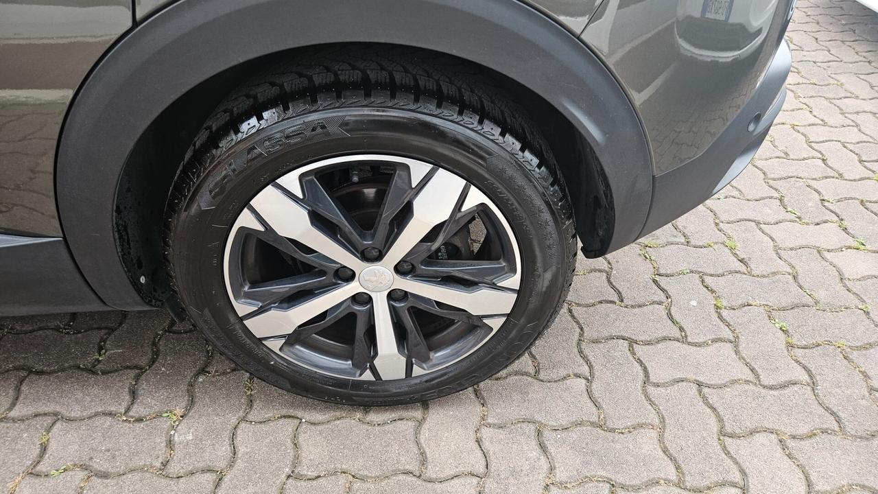 Peugeot 3008 1.2 PURETECH TURBO 130CV CAMERA-NAVY-CARPLAY