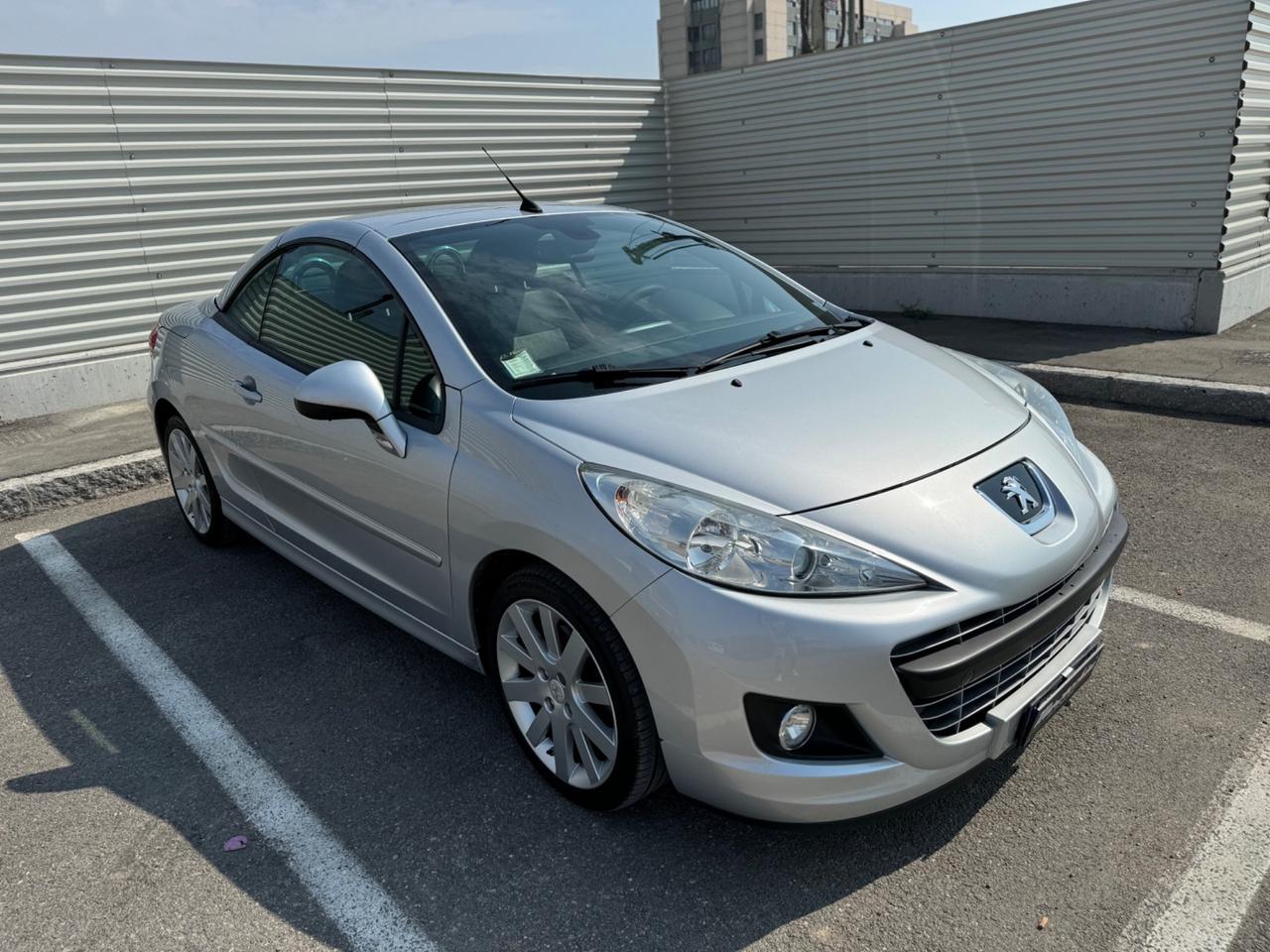 Peugeot 207 1.6 8V HDi 112CV CC Active