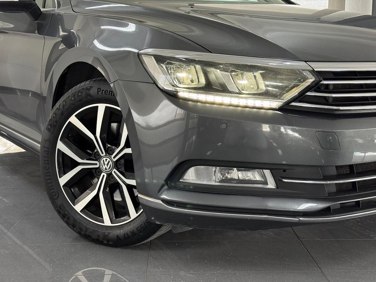 Volkswagen Passat Hgline 2.0 tdi 150cv #10396
