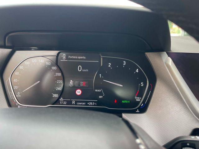 BMW 118 d 5p. Business Advantage