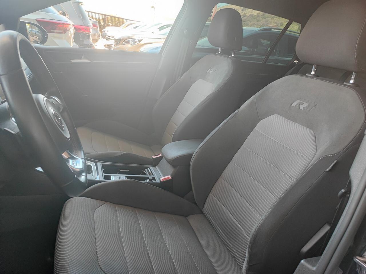 Volkswagen Golf 1.4 TSI ACT 150 CV DSG 5p. R LINE EDITION