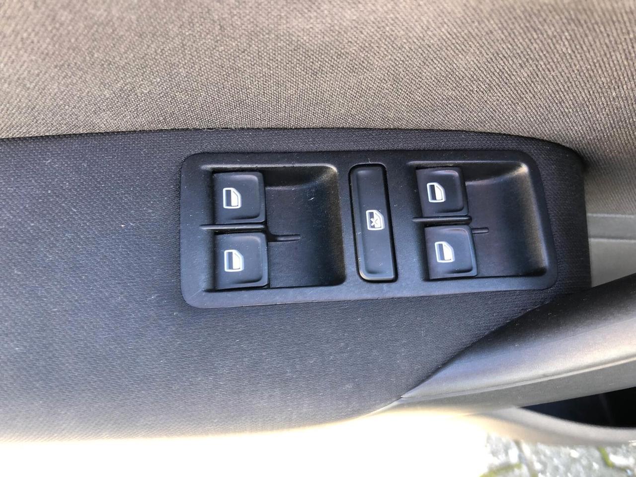 Volkswagen Polo 1.0 MPI 75 CV 5p. Comfortline ADATTA X NEOPATENTATI 1° PROPRIETARIO GARANZIA COMPLETA DELLA CONFORMGEST PER 12 MESI RINNOVABILE FINO A 36 MESI!!!