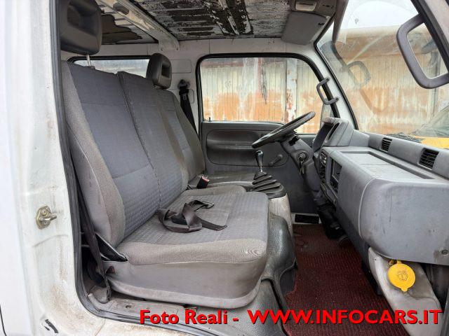 NISSAN Cabstar 35.13 3.0 Tdi Passo lungo Doppia cabina 6 posti