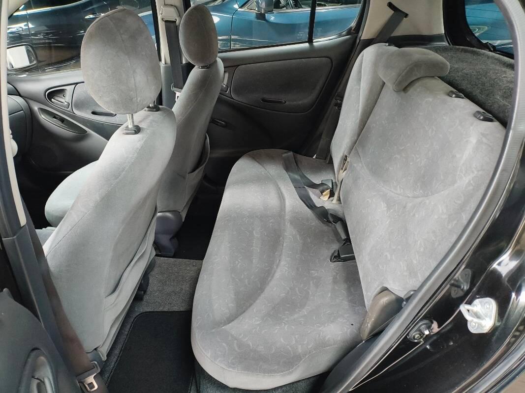 Toyota Yaris 5 Porte Yaris I 1.0 5p del 2000