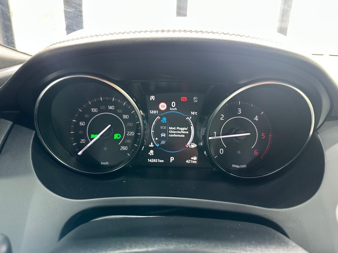 Jaguar E-Pace 2.0D 150 CV AWD aut. R-Dynamic HSE