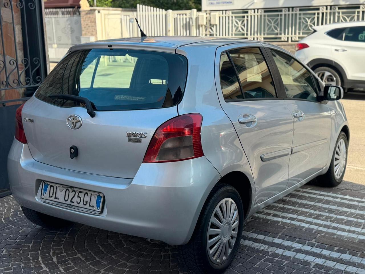 Toyota Yaris 1.3 5 porte Navi