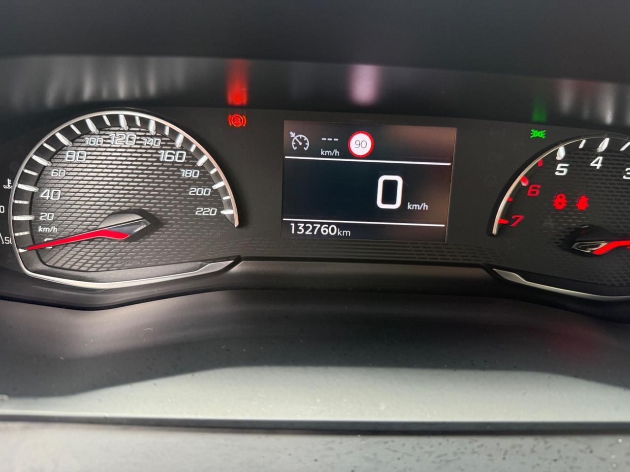 Peugeot 2008 BlueHDi 110 S&S Allure Pack