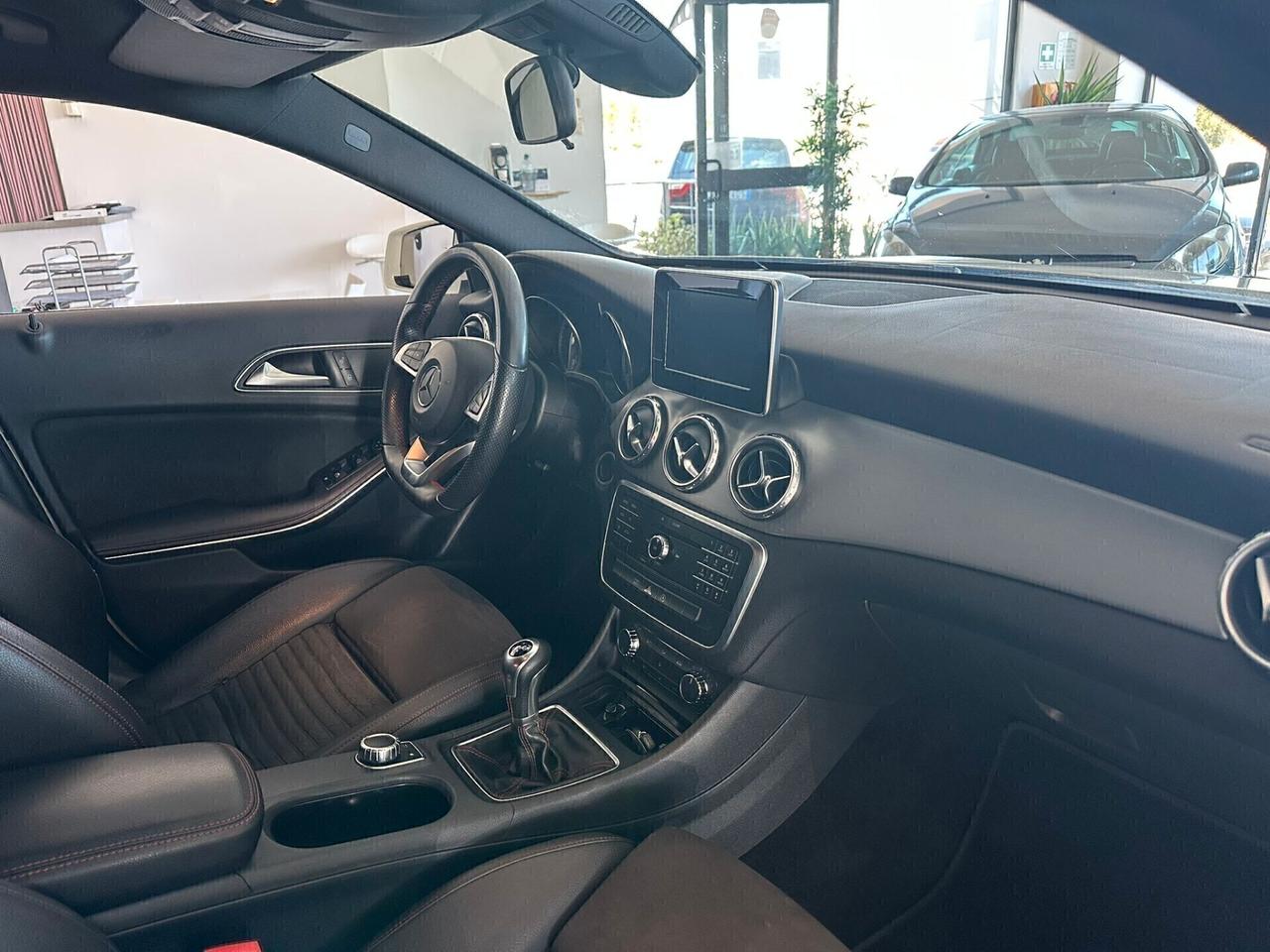 Mercedes-benz GLA 180 GLA 180 d Premium
