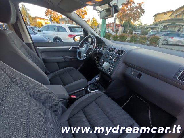 VOLKSWAGEN Touran Business 1.6 TDI DSG Comfortline 7 Posti