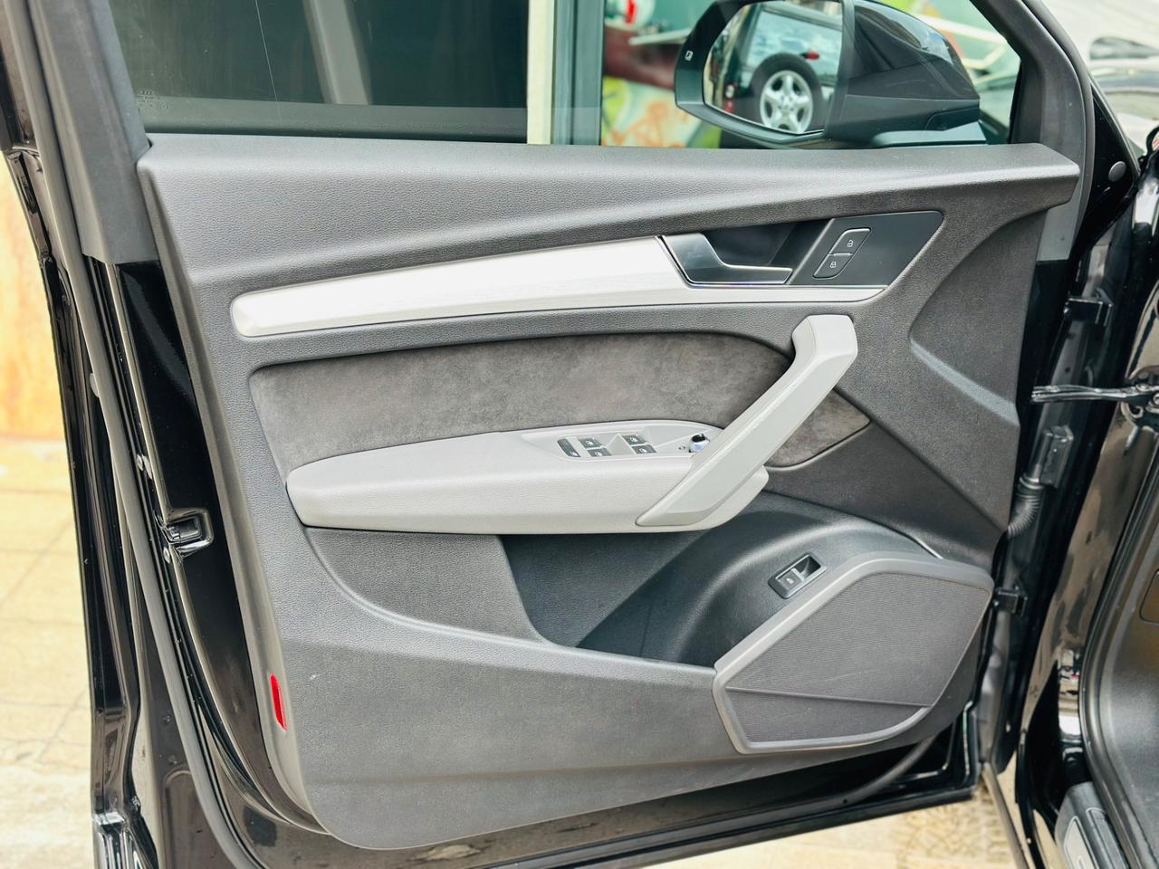 Audi Q5 2.0 TDI 190CV quattro Stronic S-LINE