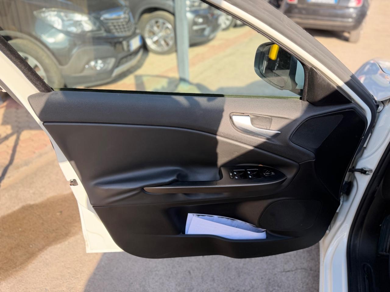 Alfa Romeo Giulietta 1.6 JTDm-2 105 CV Km Certificati