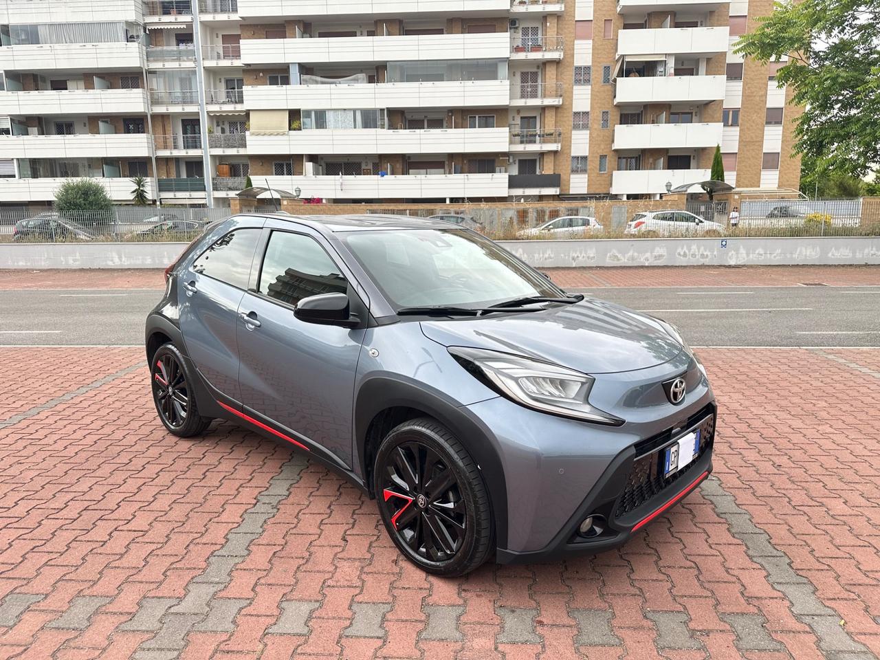 Toyota Aygo X Undercover Jun Takahashi *5.000 Esemplari