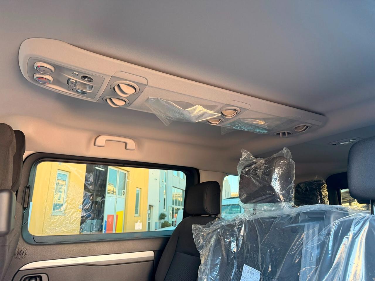PEUGEOT Traveller 2.2 BlueHDi 180 EAT8 9 posti