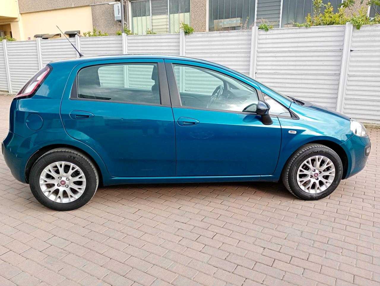 Fiat Punto Evo 1.2 5 porte S&S Blue&Me