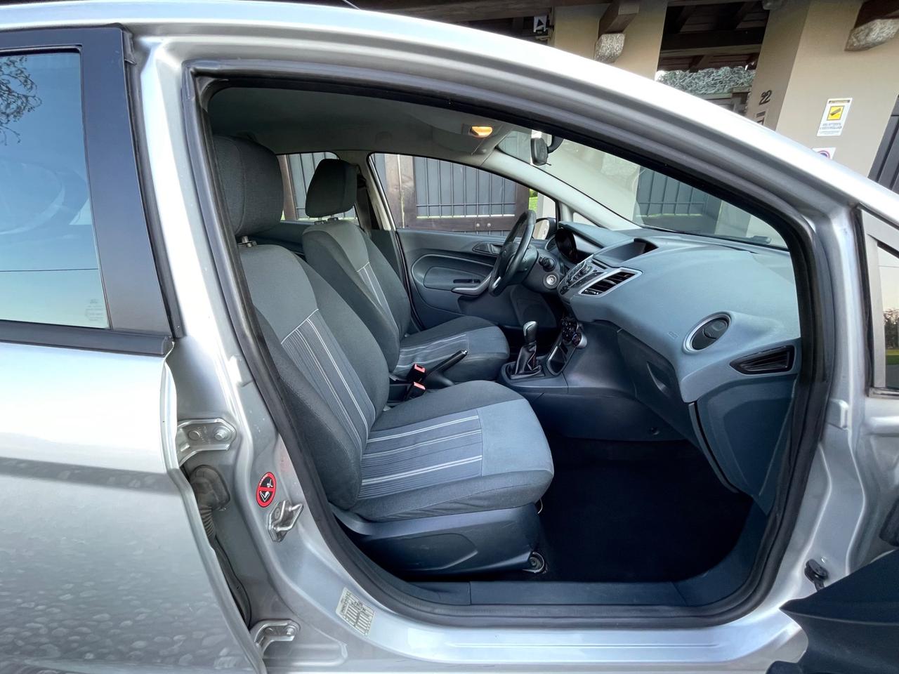 Ford Fiesta 1.2 5 porte Titanium *NEOPATENTATI*