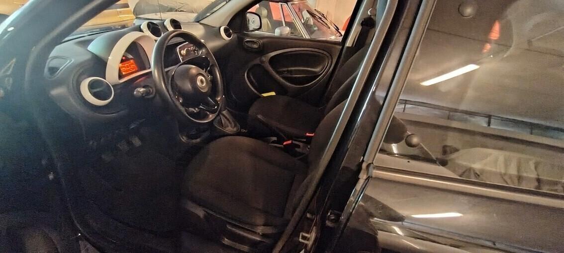 Smart ForFour 70 1.0 Youngster