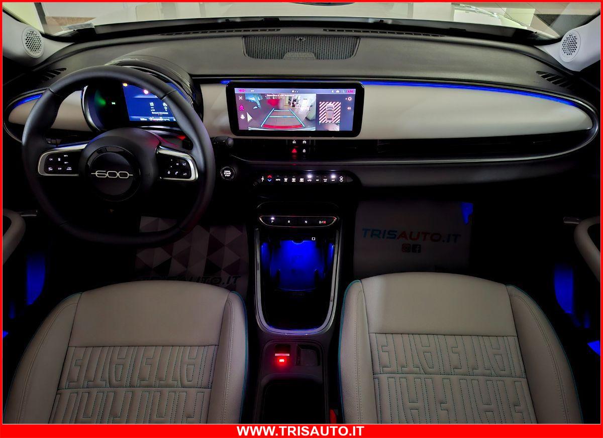 FIAT 600 1.2 T-GEN3 MHEV DCT La Prima NEOPATENTATI (FULL LED+PELLE+NAVI)