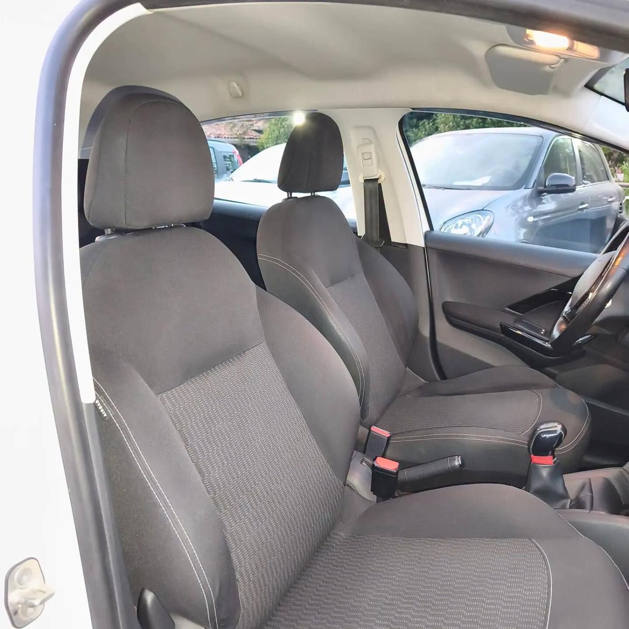 Peugeot 208 BlueHDi 75 OK NEOPATENT