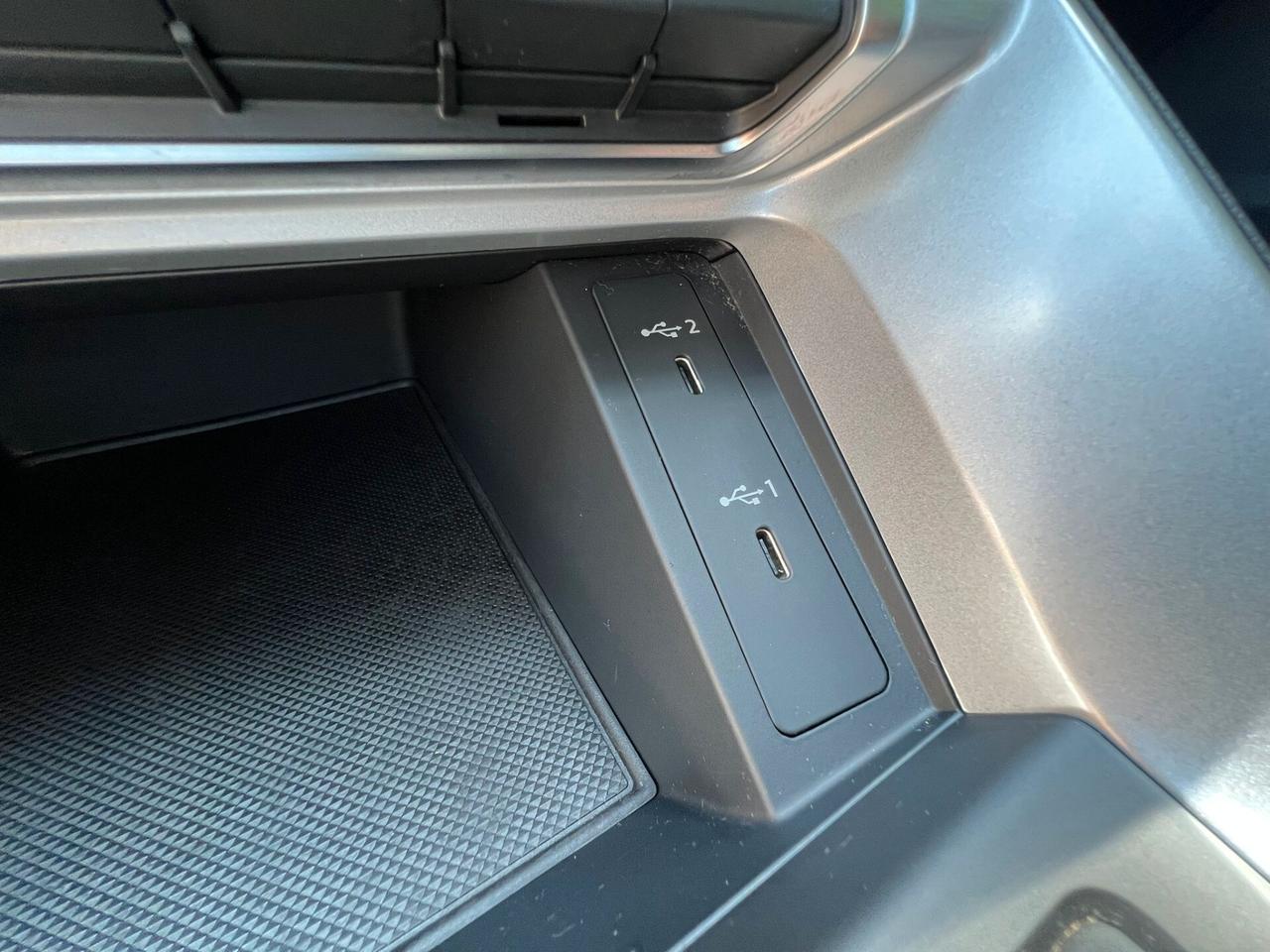 Audi Q3 35 TDI Business Advanced