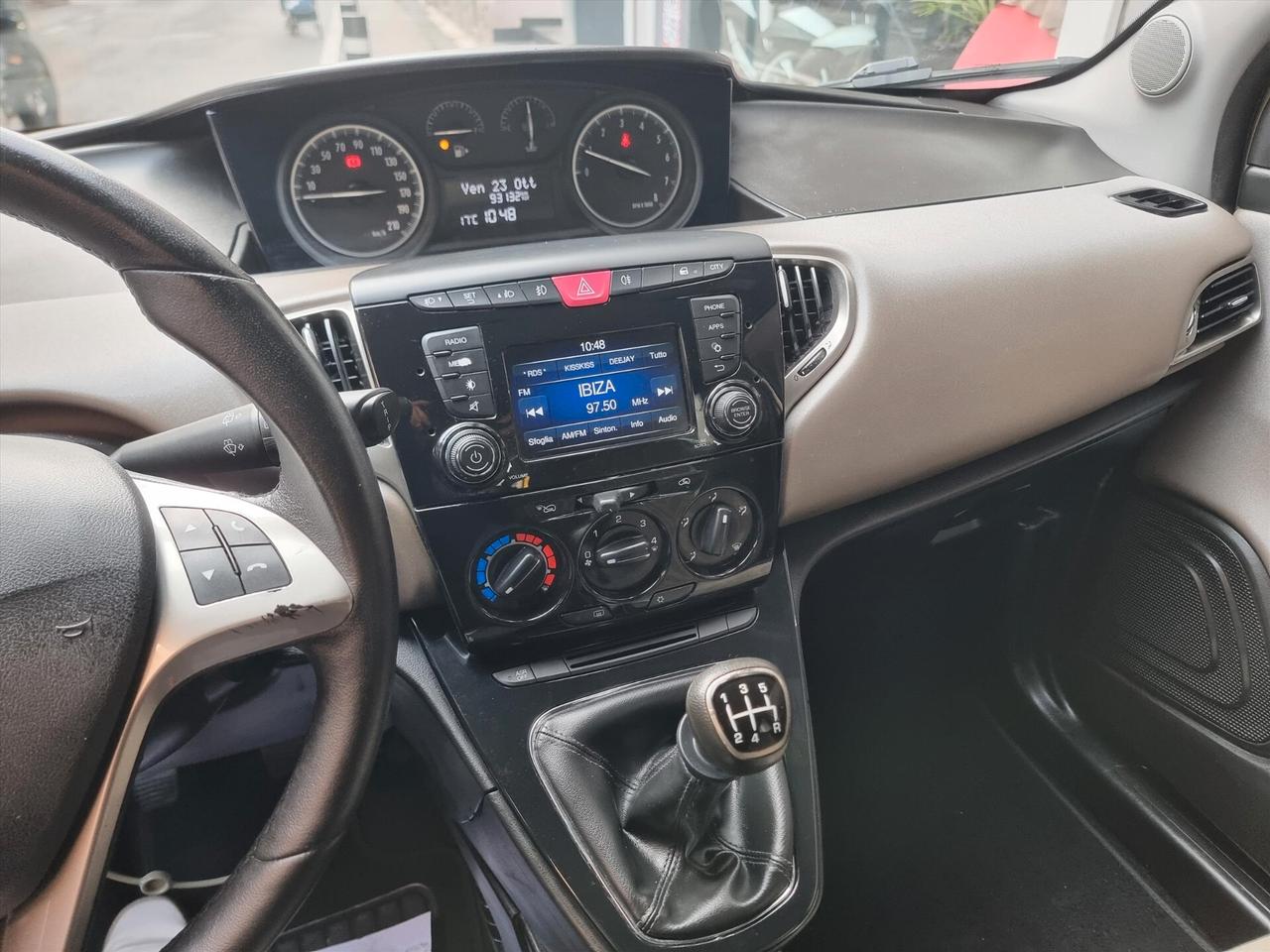Lancia Ypsilon 1.2 69 CV 5 porte Gold