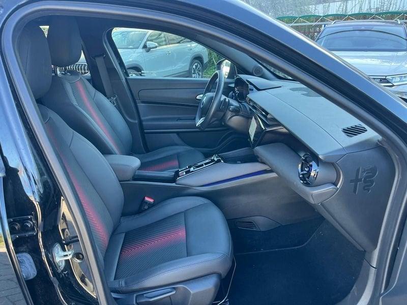Alfa Romeo Junior Junior 1.2 136 CV Hybrid eDCT6 Speciale