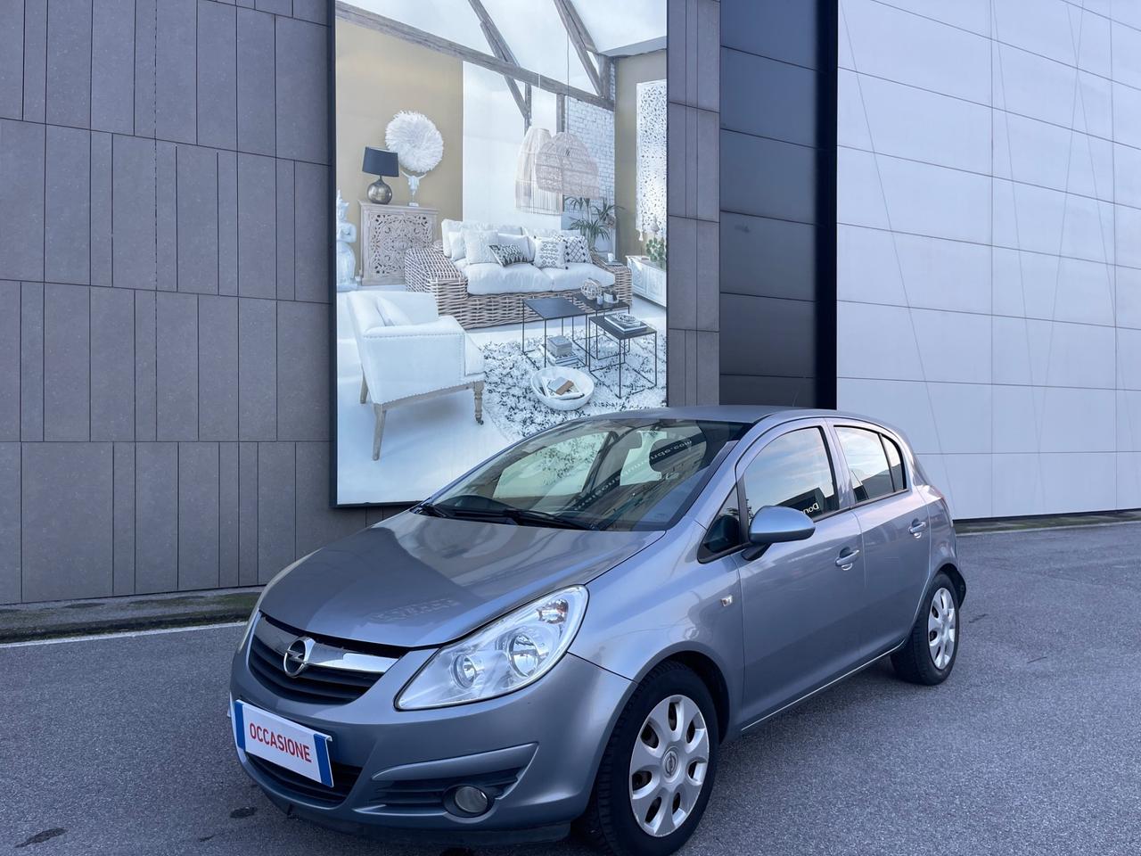 Opel Corsa 1.2 5 porte Cosmo