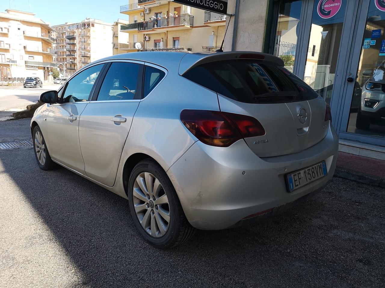 Opel Astra 1.7 CDTI 110CV 5p 2011