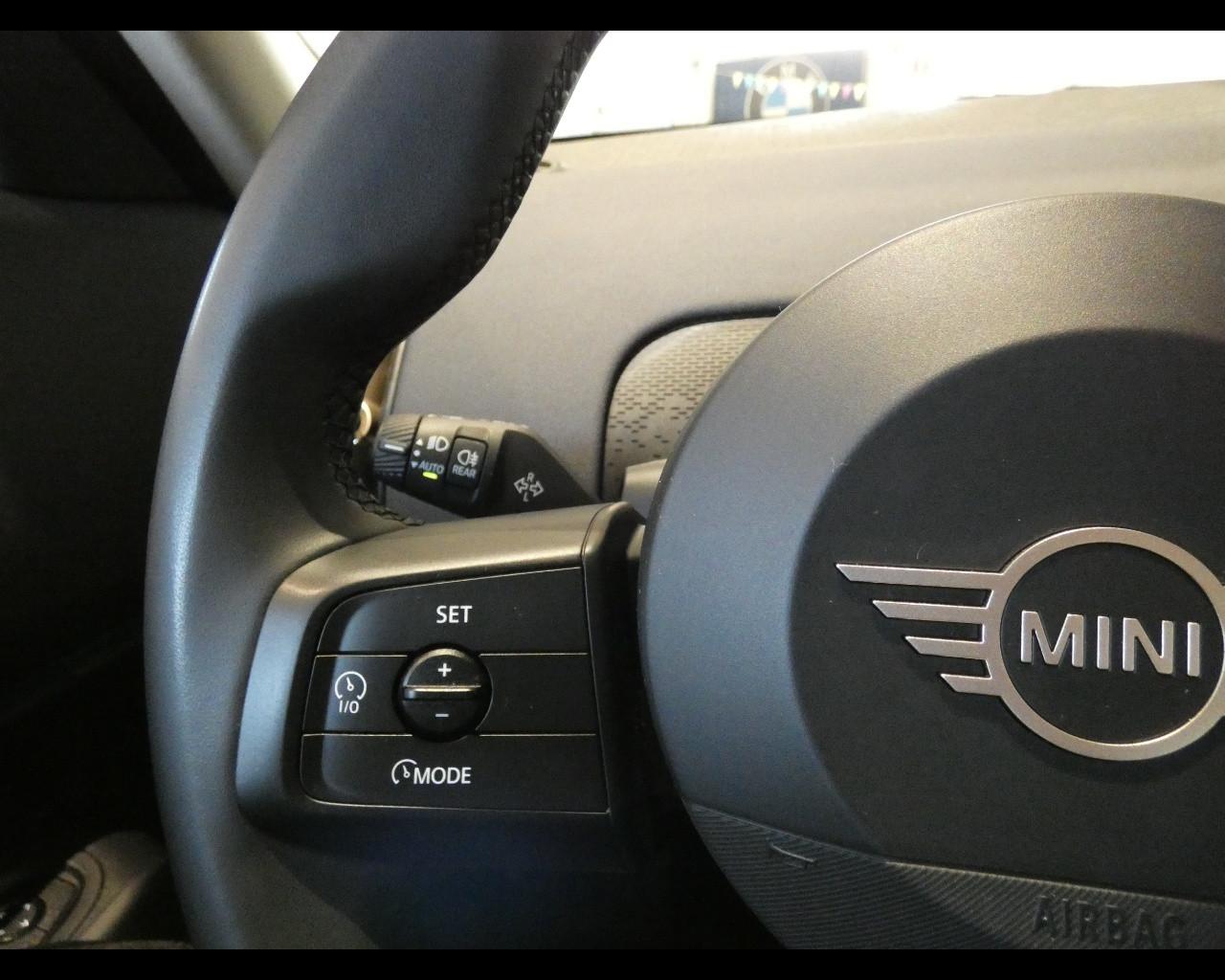 MINI Mini Countrym.(U25) - Mini Countryman D Essential