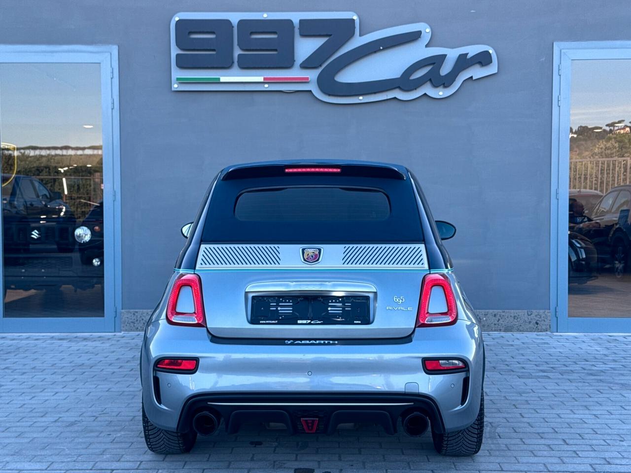 Abarth 695 C 1.4 Turbo T-Jet Rivale*AKRAPOVIC*CARBONIO*BEATS*