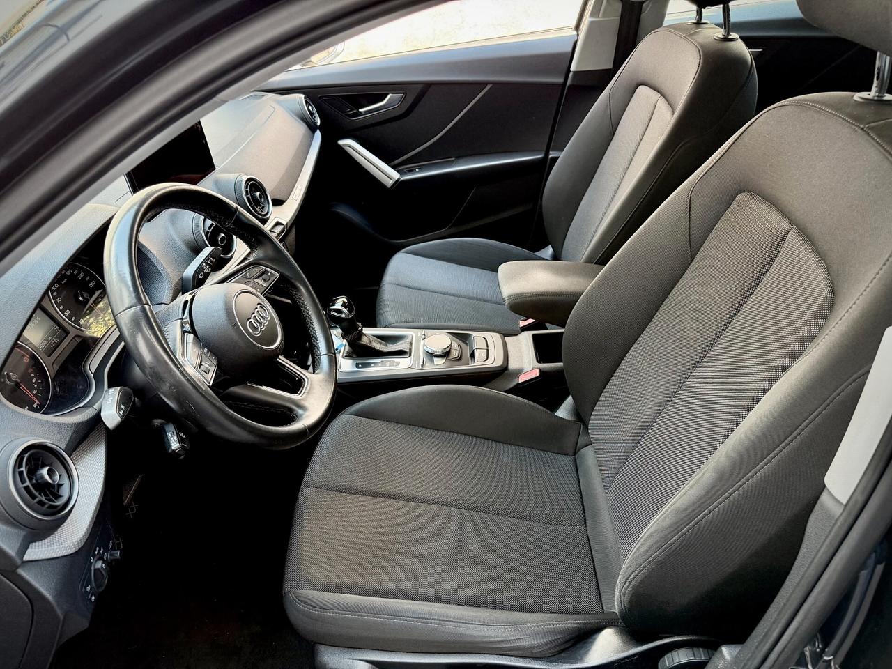 Audi Q2 35 TDI S tronic Business