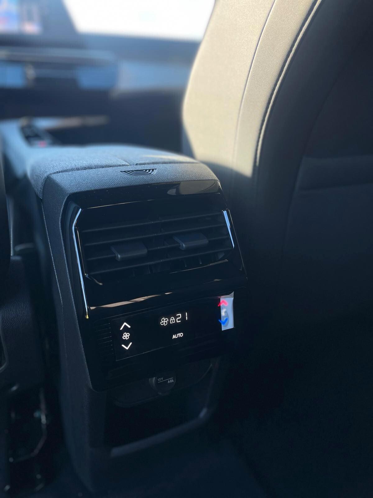 Peugeot 5008 Hybrid 145 e-DCS6 Allure