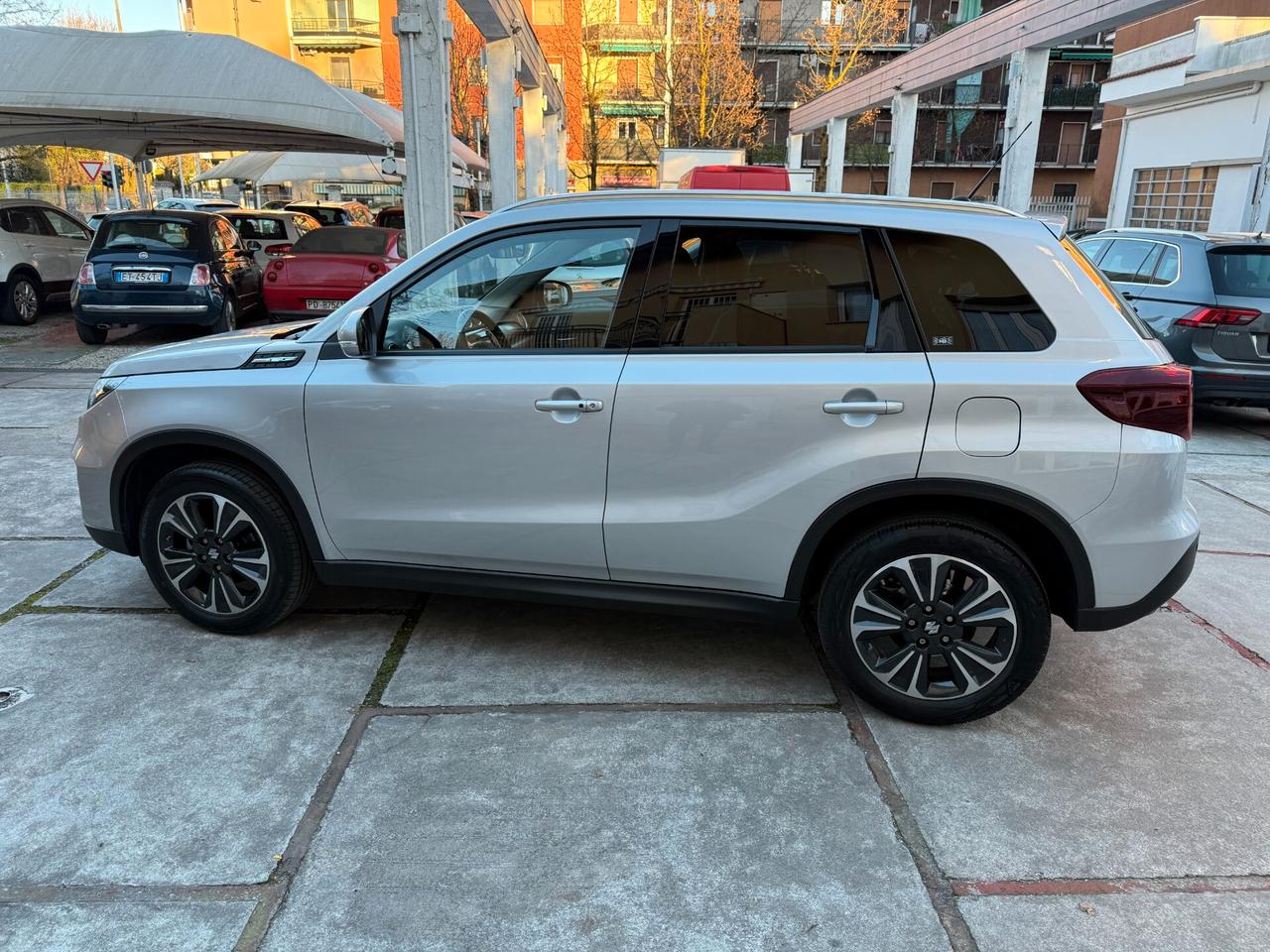 Suzuki Vitara 1.4 Hybrid Top